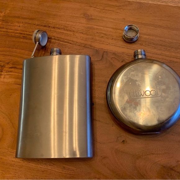NWOT stainless steel flasks - Picture 6 of 6